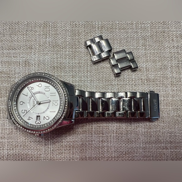 Authentic Esprit Glamonza Silver Women Watch - Picture 10 of 10